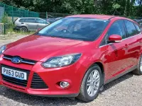 Used Ford Focus Zetec 125 HP (91 kW) 2013 Red Hatchback
