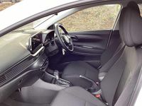 Used Hyundai i20 Premium 90 HP (66 kW) 2025 White Hatchback