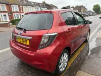 Used Toyota Yaris T4 2012 Red Hatchback