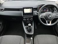 Used Renault Clio V Evolution 90 HP (66 kW) 2022 Grey Hatchback