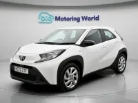 Used Toyota Aygo X PURE 72 HP (52 kW) 2023 White SUV