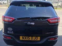 Begagnad Jeep Cherokee Limited 170 HK (125 kW) 2015 Svart SUV