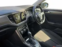 Używany VW T-Roc SE 150 KM (110 kW) 2021 Szary SUV