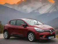 Used Renault Clio Dynamique 88 HP (64 kW) 2018 Red Hatchback