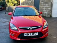 Used Hyundai i30 Premium 113 HP (83 kW) 2011 Red Hatchback