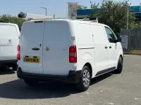 Used Vauxhall Vivaro 100 HP (73 kW) 2021 White MPV