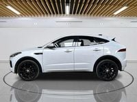 Begagnad Jaguar E-Pace R-Dynamic 200 HK (147 kW) 2019 Vit SUV