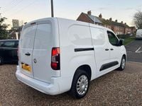 Used Vauxhall Combo Sportive 100 HP (73 kW) 2022 White Van