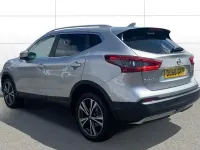 Used Nissan Qashqai N-Connecta 116 HP (85 kW) 2018 Silver SUV