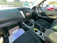 Usado Nissan Navara N-Connecta 2017 Negro Pickup/Camioneta