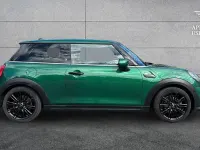 Used Mini Cooper Exclusive 134 HP (98 kW) 2024 Green Hatchback