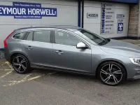 Used Volvo V60 R-Design 150 HP (110 kW) 2017 Estate