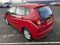 Używany Honda Jazz SE 102 KM (75 kW) 2018 Czerwony Hatchback