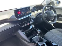 Used Peugeot 208 Allure 101 HP (74 kW) 2024 Blue Hatchback