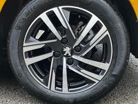 Used Peugeot 208 Allure+ 99 HP (72 kW) 2023 Yellow Hatchback