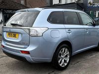 Used Mitsubishi Outlander P-HEV 200 HP (147 kW) 2015 Blue Estate