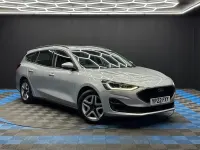 Usado Ford Focus Trend 120 HP (88 kW) 2022 Prateado Carrinha