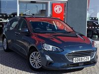 Usado Ford Focus Titanium 125 HP (91 kW) 2019 Azul Citadino