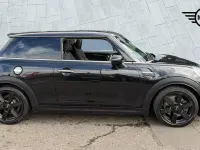 Used Mini Cooper S Classic 176 HP (129 kW) 2023 Black Hatchback
