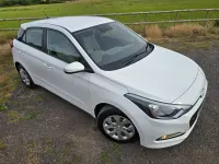 Used Hyundai i20 84 HP (61 kW) 2017 White Hatchback