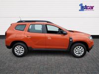 Used Dacia Duster Comfort 100 HP (73 kW) 2022 Orange SUV
