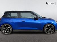 Usado Mini Cooper Hatch 133 kW (181 CV) 2024 Azul Utilitario