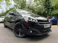 Używany Peugeot 208 2018 Czarny Hatchback