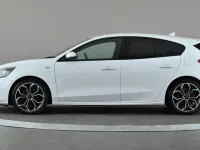 Used Ford Focus ST-Line X 125 HP (91 kW) 2019 White Hatchback