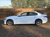 Used Alfa Romeo Giulia Saloon Super 180 HP (132 kW) 2018 White Sedan