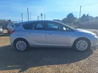 Second-hand Vauxhall Astra Excite 2011 Argintiu Hatchback