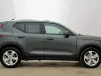 Usado Volvo XC40 Core 2025 Verde SUV