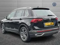 Usado VW Tiguan Elegance 150 HP (110 kW) 2023 Preto SUV