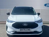 Usado Ford Kuga ST-Line X 242 HP (177 kW) 2026 SUV