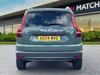 Usado Dacia Jogger Expression 110 HP (80 kW) 2024 Verde Monovolume