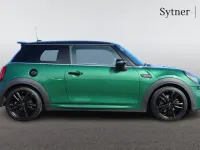 Usado Mini Cooper S Sport 192 HP (141 kW) 2021 Verde Citadino