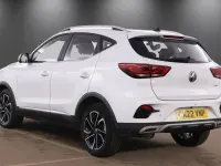 Używany MG ZS Exclusive 106 KM (77 kW) 2022 Biały SUV