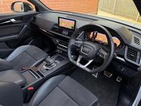 Used Audi Q5 Black Edition 190 HP (139 kW) 2020 White SUV