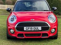 Used Mini Cooper Hatch 136 HP (100 kW) 2019 Red Hatchback