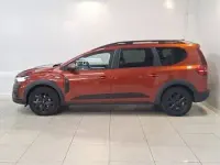 Usado Dacia Jogger Extreme 140 HP (102 kW) 2023 Castanho Monovolume