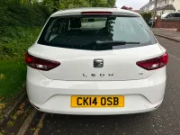 Used Seat Leon SE Technology 105 HP (77 kW) 2014 White Hatchback