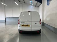 Used Ford Transit Limited 100 HP (73 kW) 2022 White Van