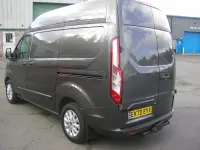 Used Ford Transit Custom Limited 130 HP (95 kW) 2020 White Van