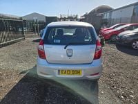 Usado Hyundai i10 Classic 2013 Prateado Citadino