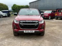 Used Isuzu Pick up 164 HP (120 kW) 2022 Red Pickup