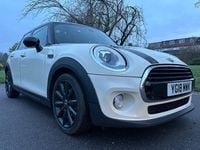 Used Mini Cooper D Hatch 116 HP (85 kW) 2018 White Hatchback
