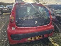Used Peugeot 107 68 HP (50 kW) 2008 Red Hatchback