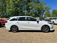 Used Kia Ceed Sportswagon 2021 White Estate