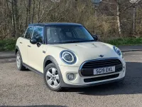 Used Mini Cooper Classic 136 HP (100 kW) 2019 White Hatchback