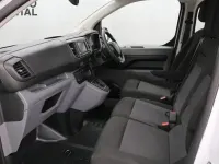 Used Peugeot e-Expert 100 kW (136 HP) 2022 White Van