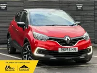 Used Renault Captur Iconic 90 HP (66 kW) 2019 Red/black SUV